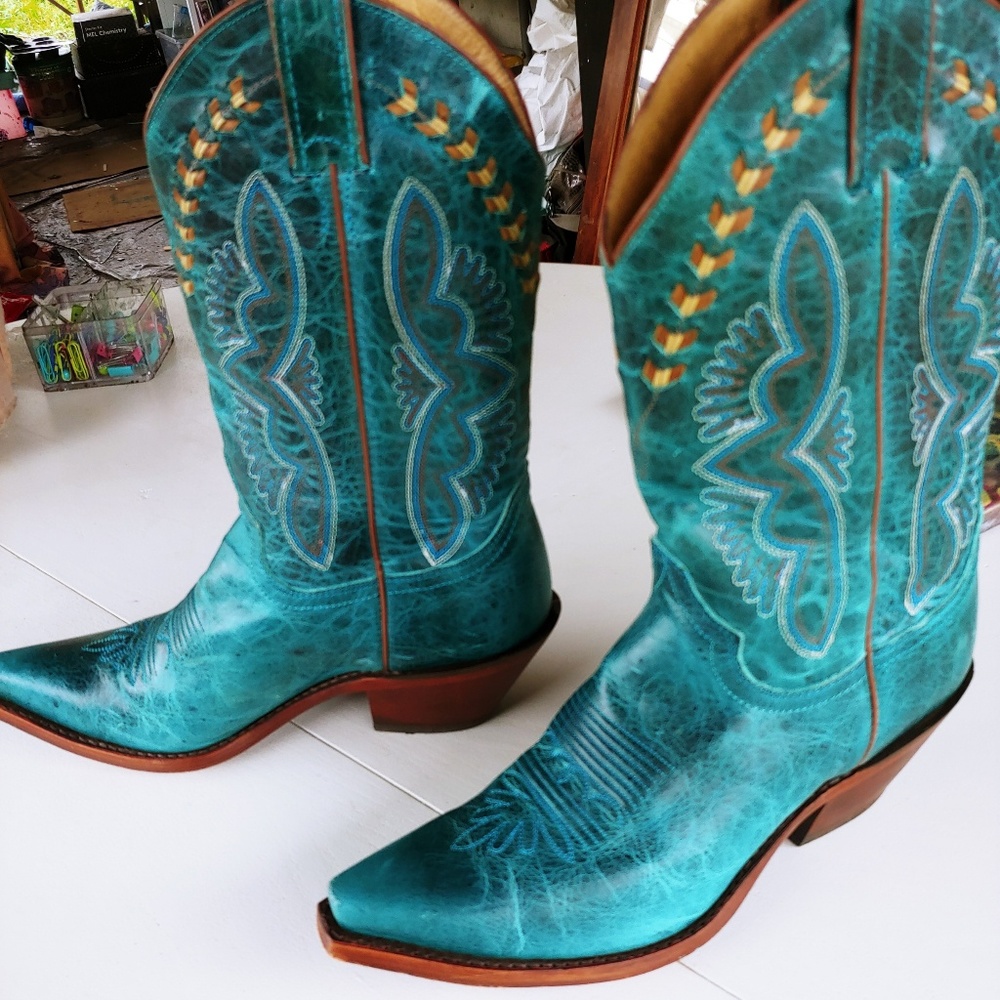 Turquoise Cowboy Boots sz 8 1/2